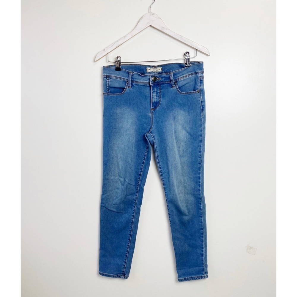 FREE PEOPLE Crop Skinny Jeans! Blue Size 29